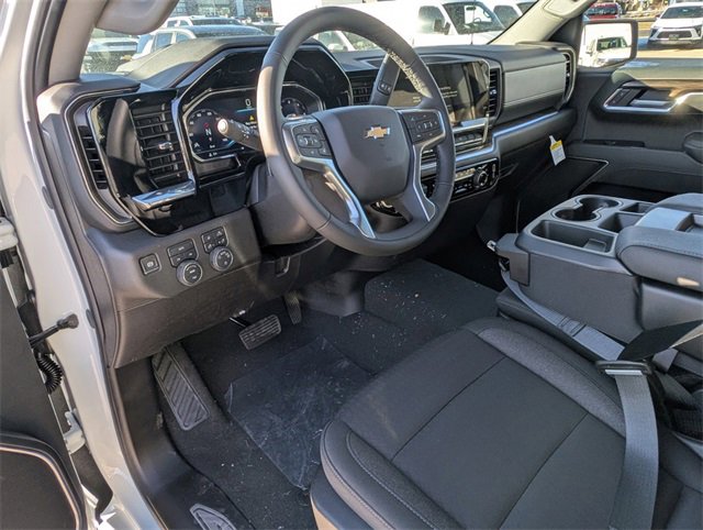 2025 Chevrolet Silverado 1500 LT photo 8