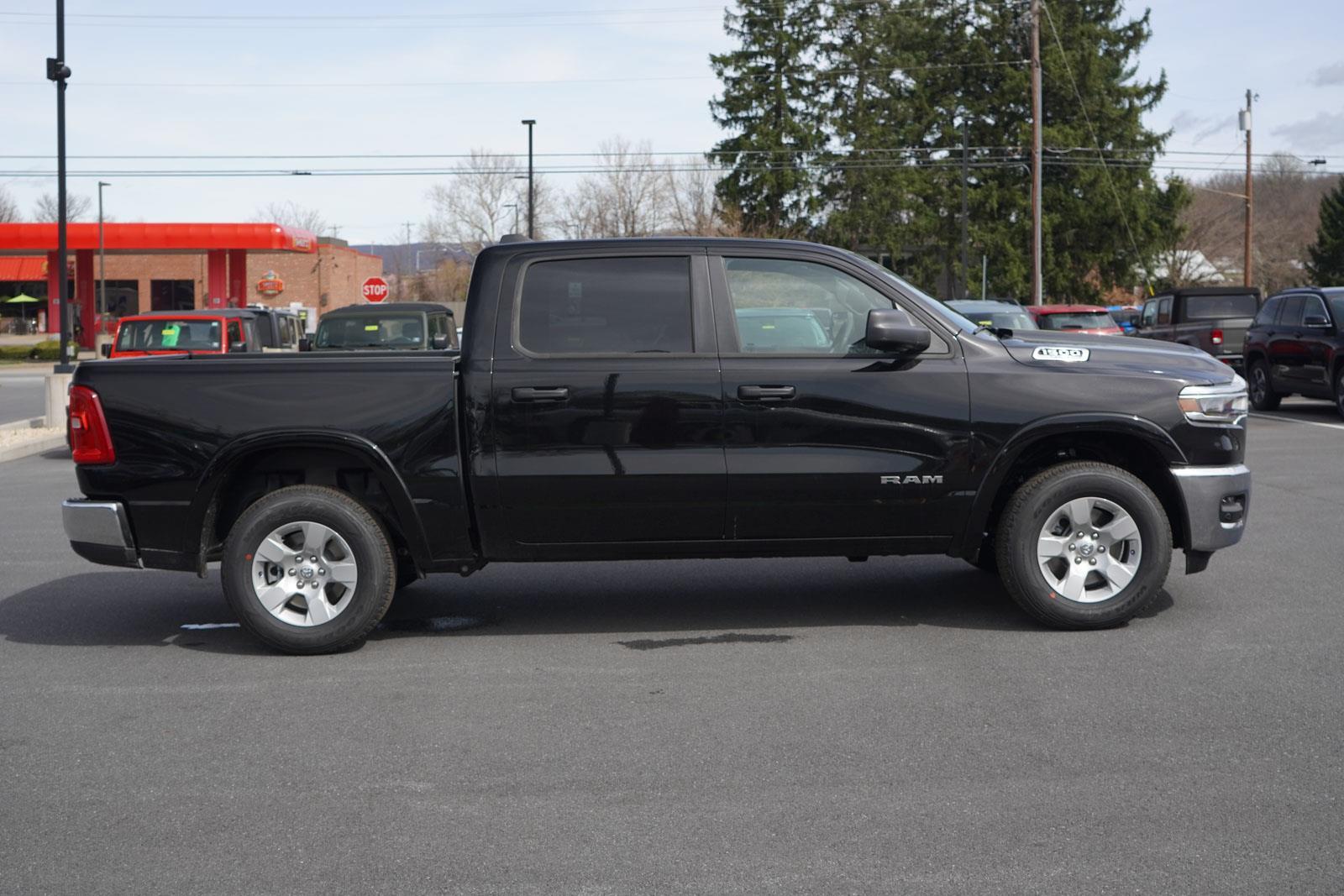 2025 Ram 1500 Big Horn photo 2