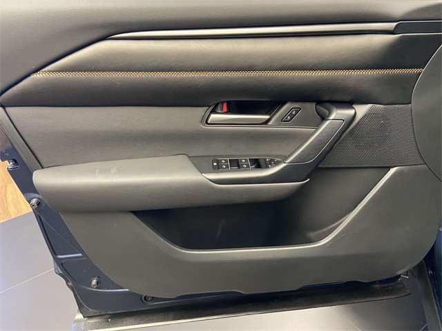 2025 Mazda CX-5 Preferred photo 4