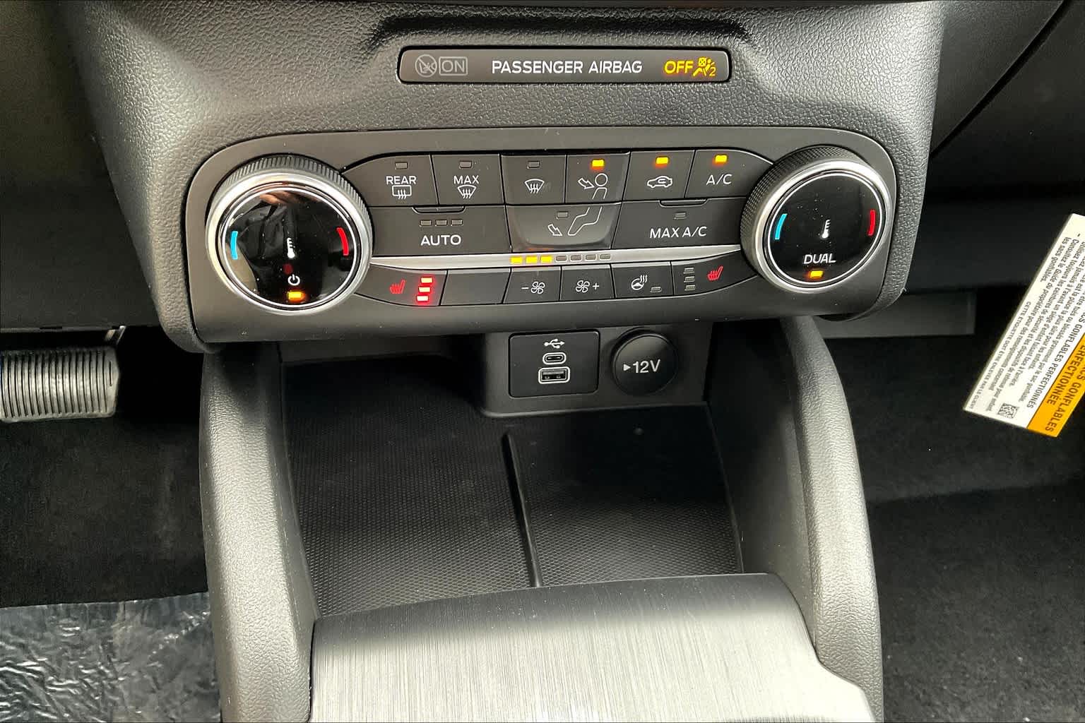 2025 Ford Escape ST-Line photo 16