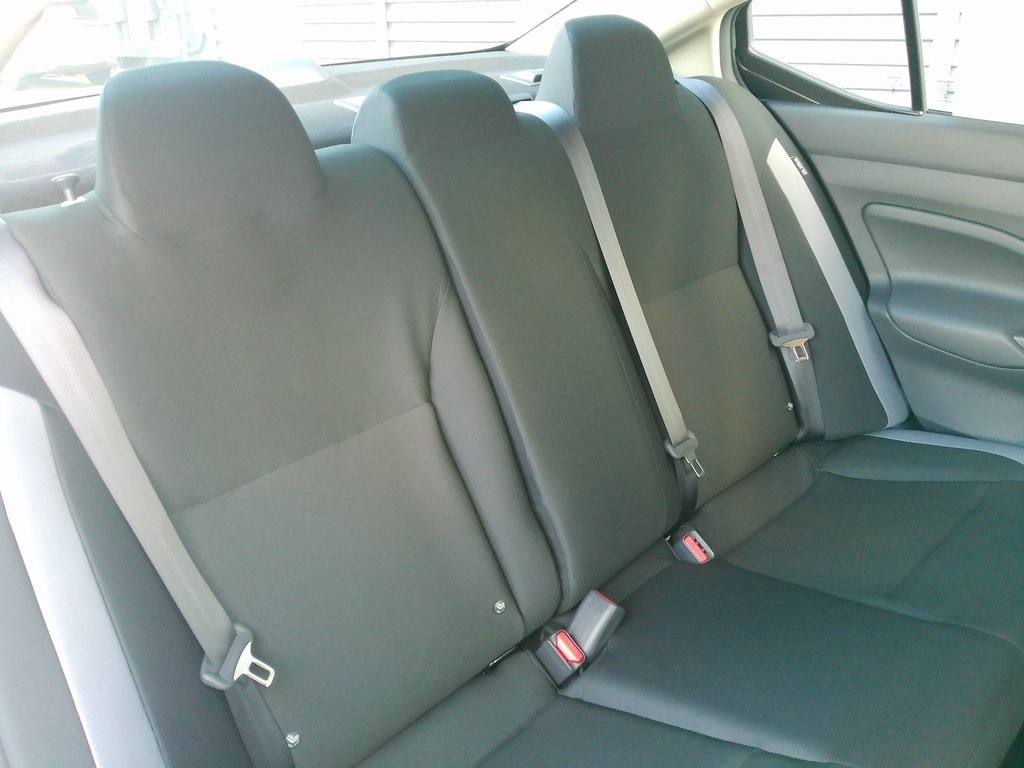 2025 Nissan Versa S photo 15