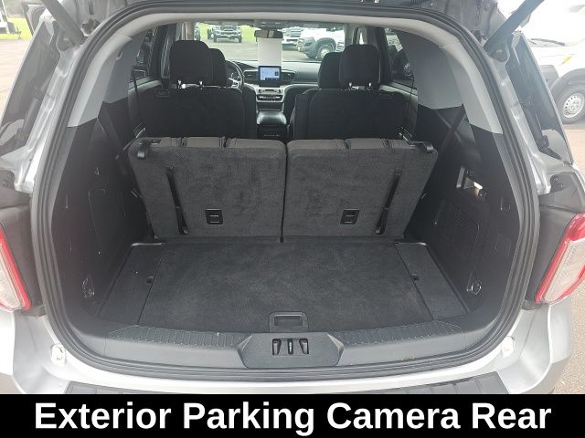 2020 Ford Explorer XLT photo 9