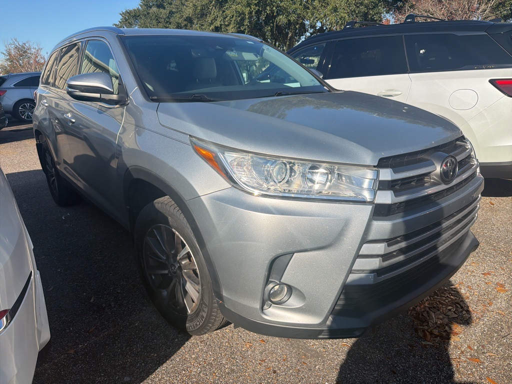 2019 Toyota Highlander XLE's photo