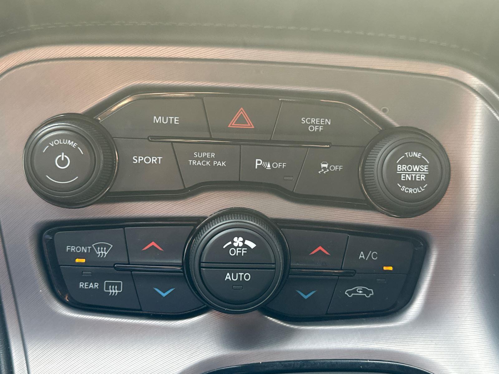 2023 Dodge Challenger R/T photo 22