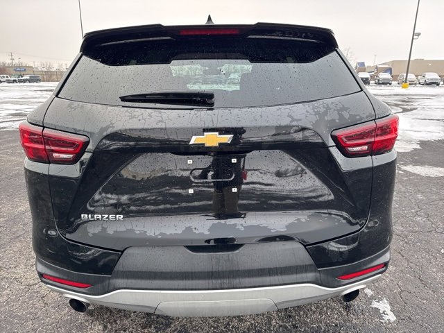 2024 Chevrolet Blazer 2LT photo 2
