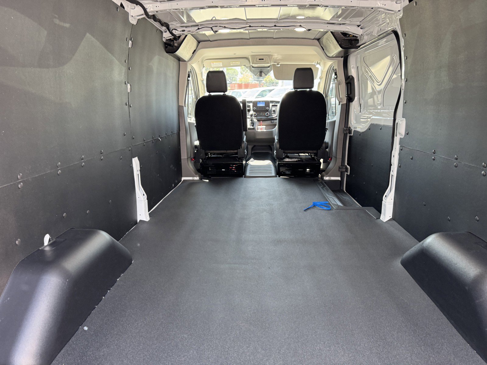 2025 Ford Transit photo 7