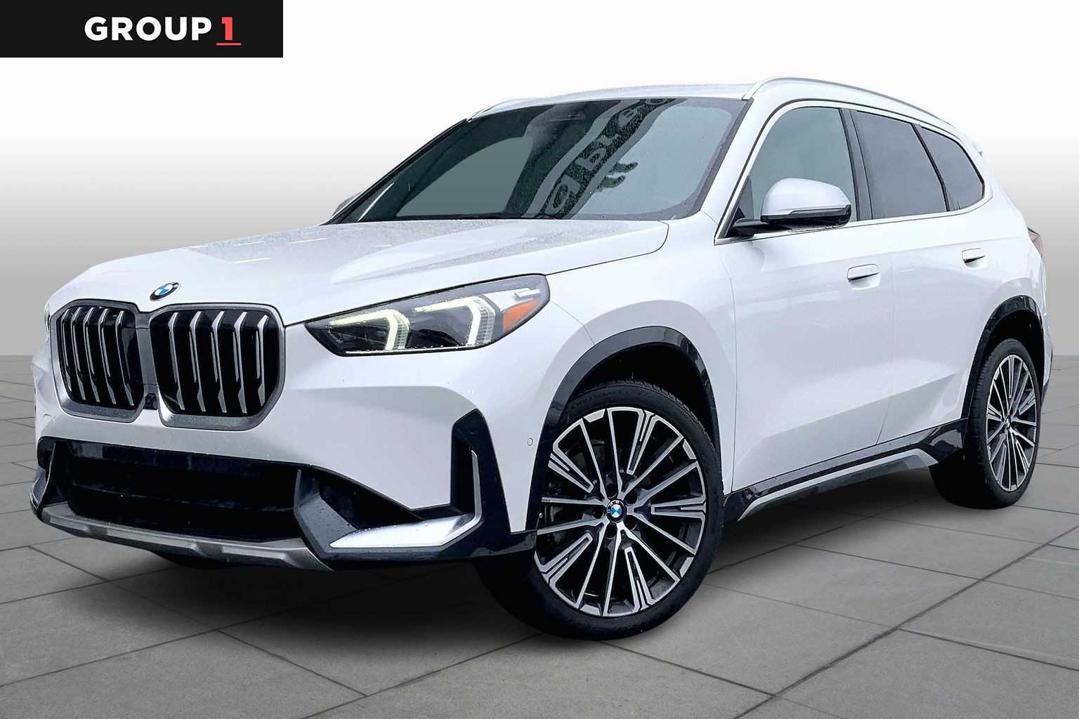 2023 BMW X1 28i's photo