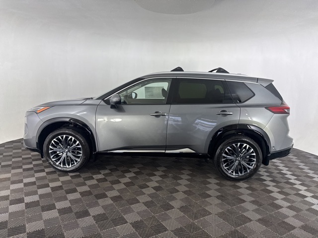 2026 Nissan Rogue Platinum photo 3