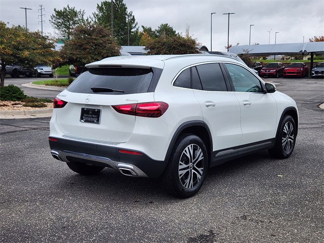 2025 Mercedes Benz GLA 250 4MATIC photo 3