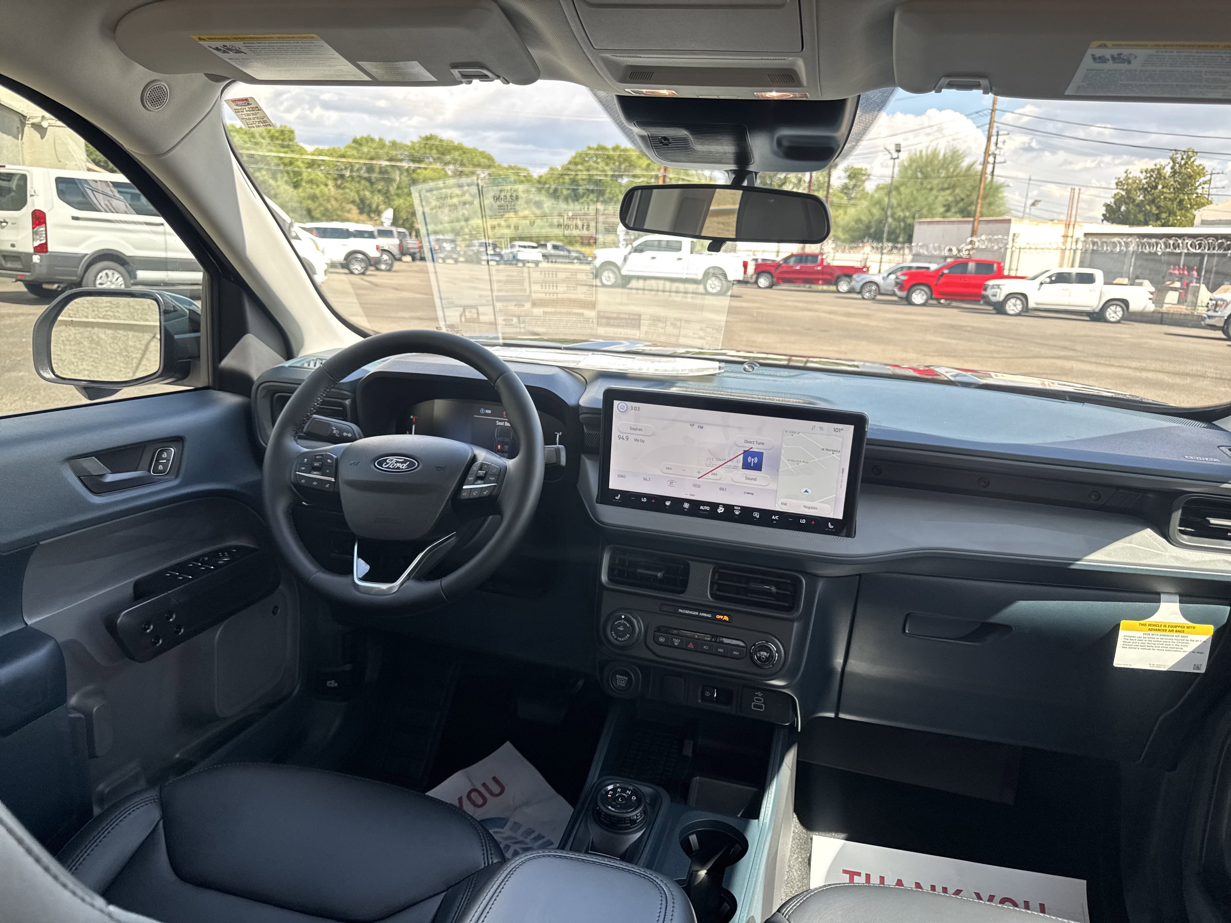 2025 Ford Maverick Lariat photo 3
