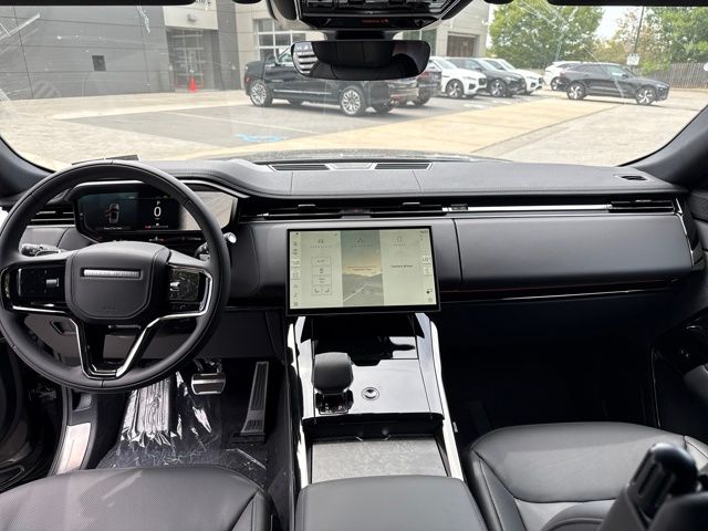 2025 Land Rover Range Rover Sport SE photo 10