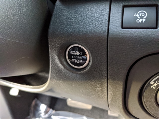 2025 Nissan Frontier PRO-4X photo 22
