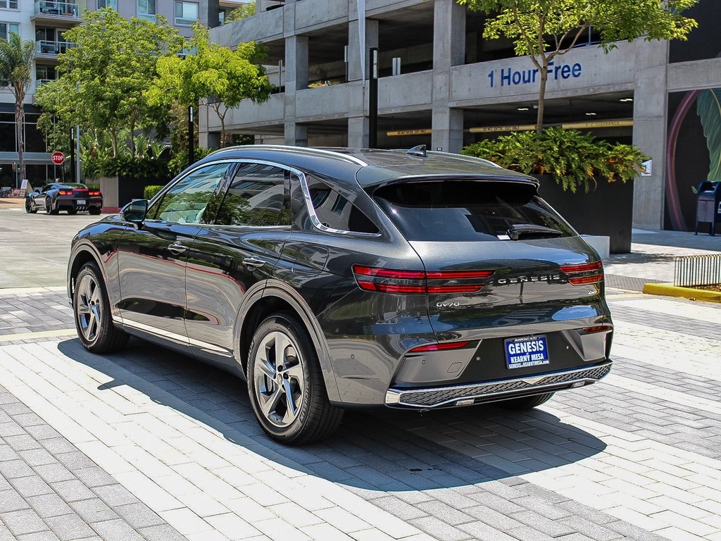 2026 Genesis GV70 2.5T Advanced photo 4