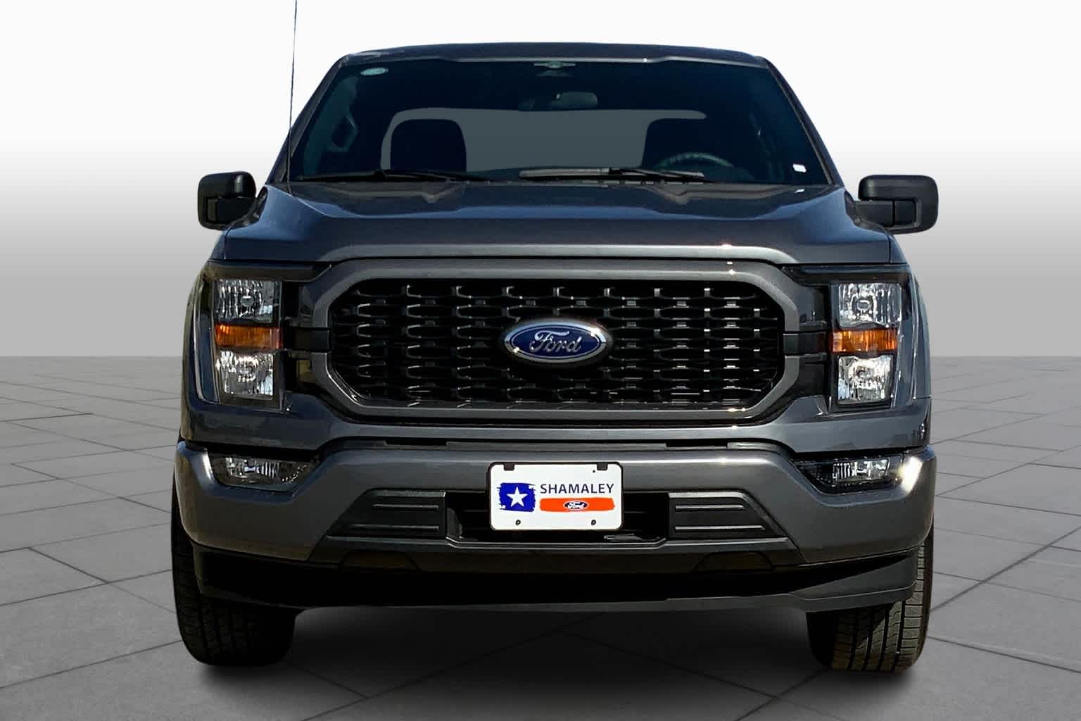2023 Ford F-150 XL photo 3