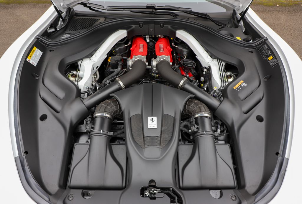 2023 Ferrari Roma photo 9