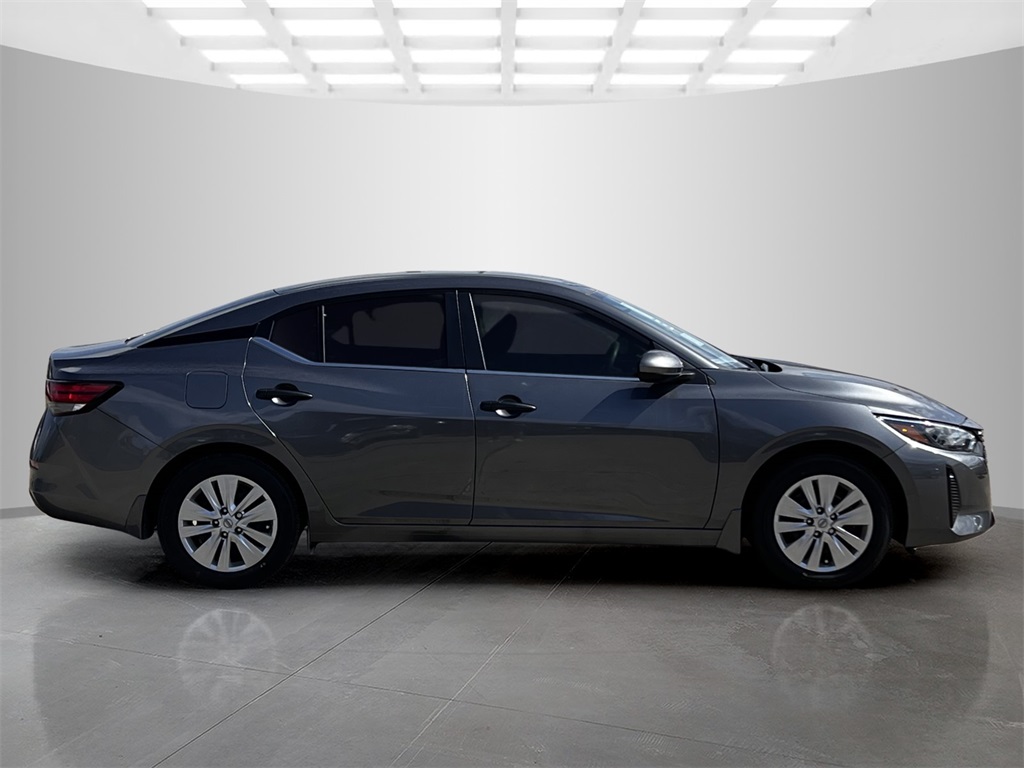 2025 Nissan Sentra S photo 4
