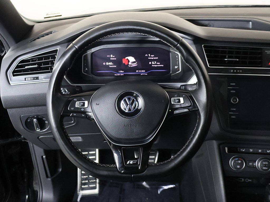 2020 Volkswagen Tiguan SEL Premium R-Line photo 40