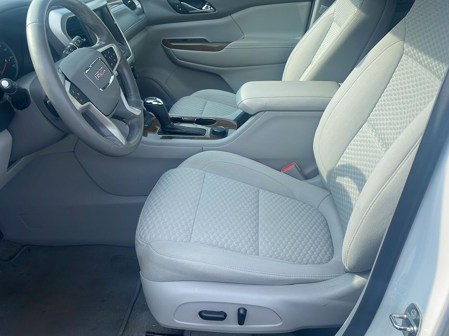 2018 Gmc Acadia SLE photo 4