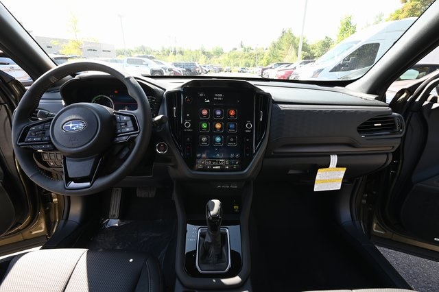 2025 Subaru Forester Touring photo 2