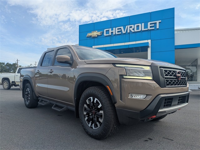 2022 Nissan Frontier PRO-X photo 2