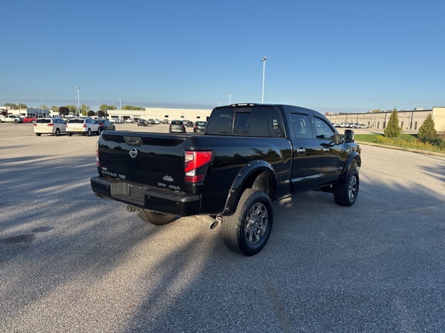 2018 Nissan Titan SV photo 2