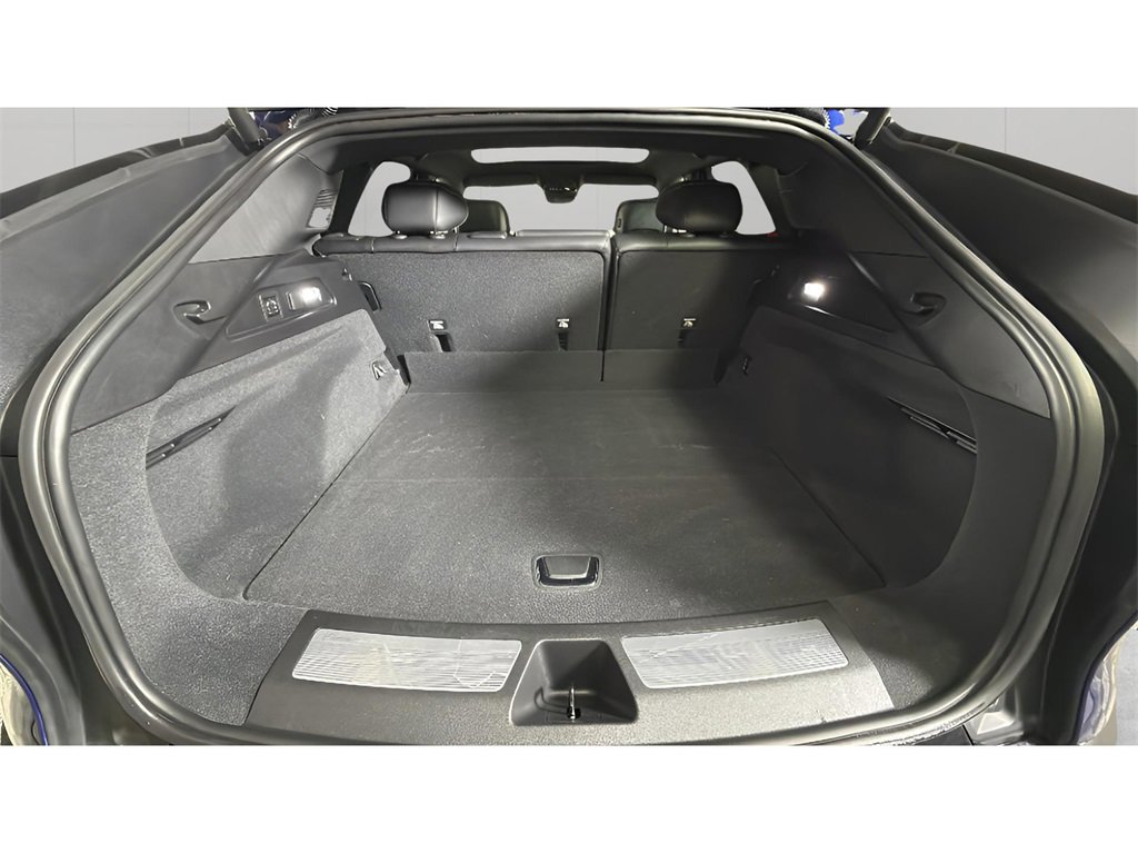 2024 Cadillac Lyriq Luxury photo 31