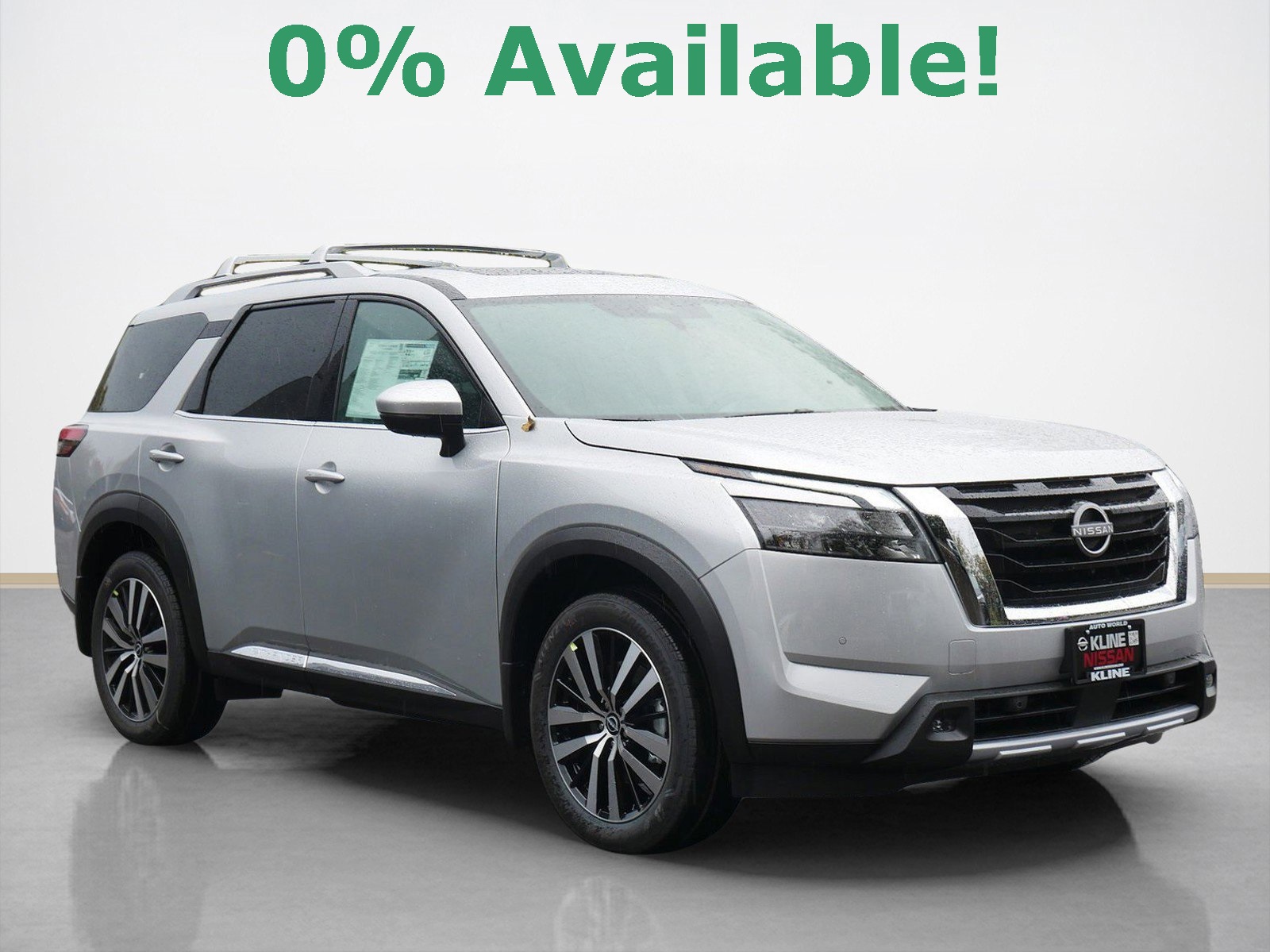 2025 Nissan Pathfinder Platinum's photo