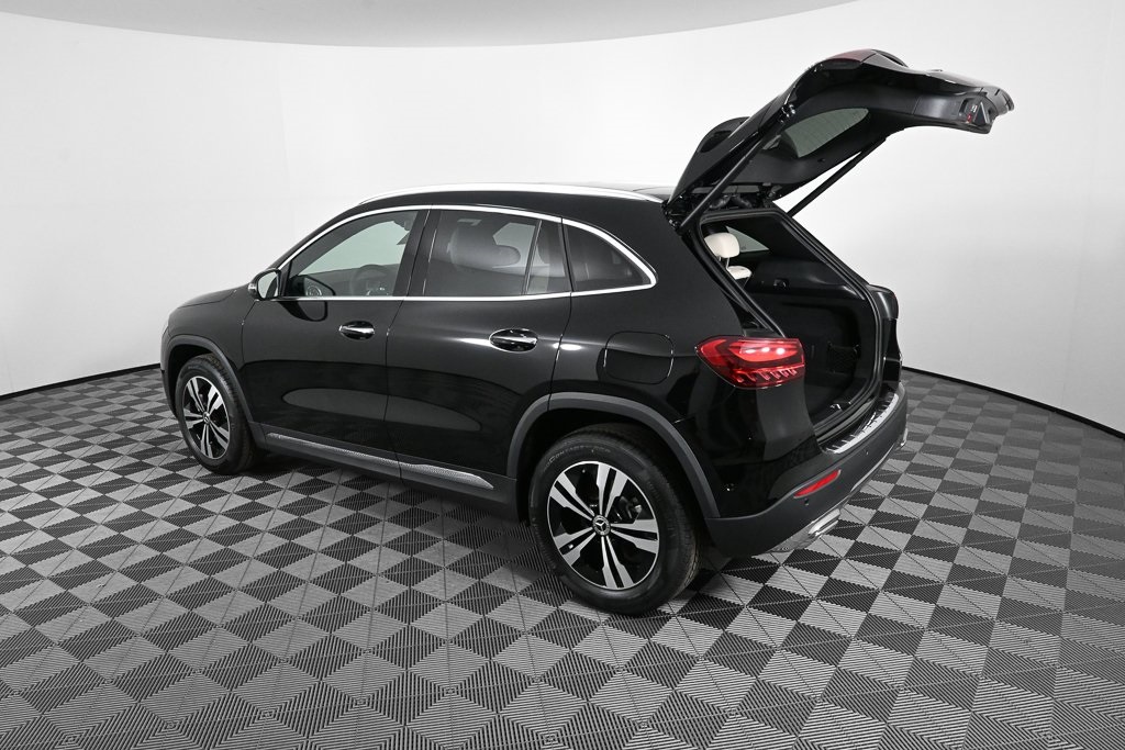 2026 Mercedes Benz GLA 250 photo 28