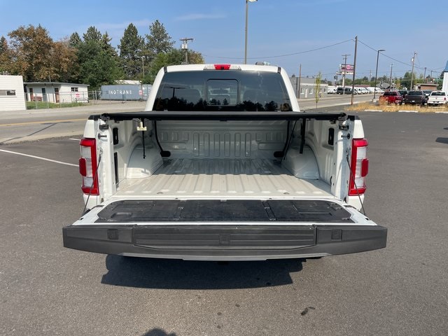 2022 Ford F-150 Platinum photo 17