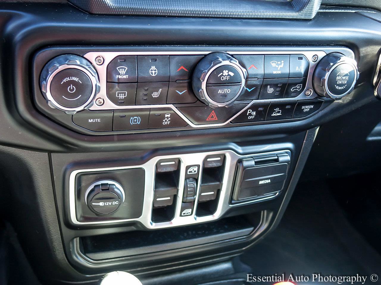 2022 JEEP WRANGLER - Image 16