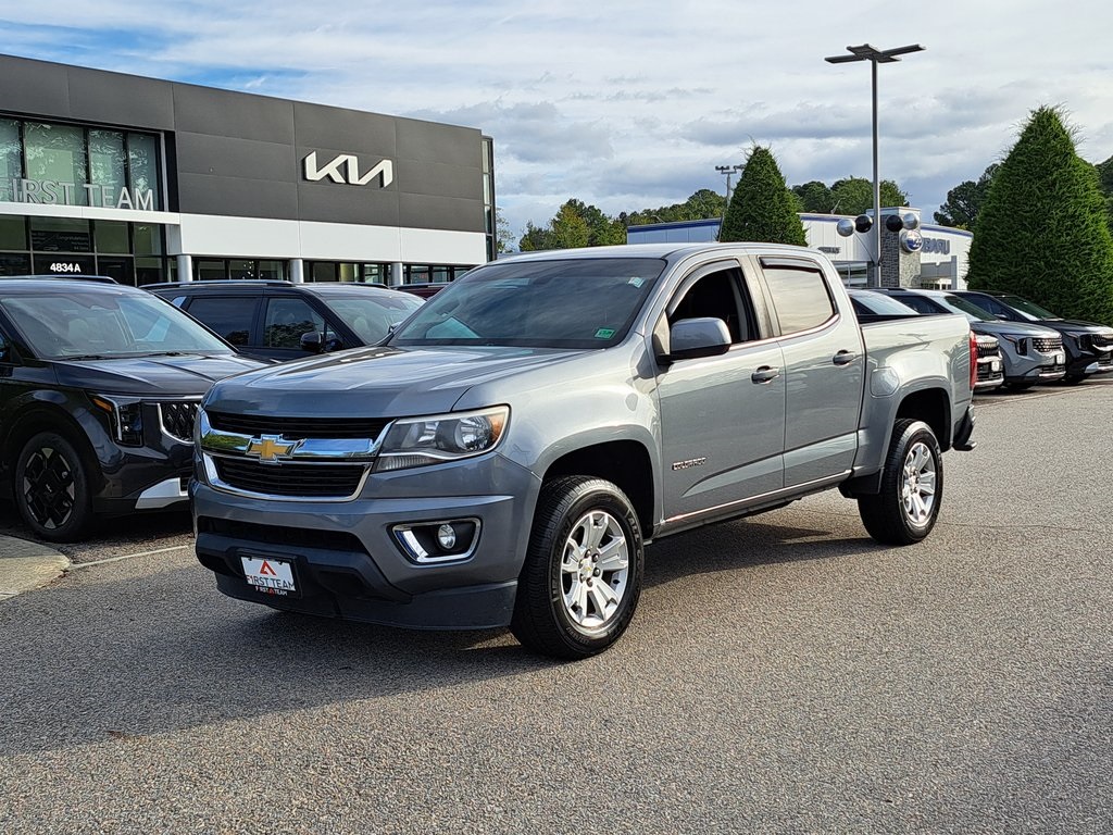2018 Chevrolet Colorado LT photo 2