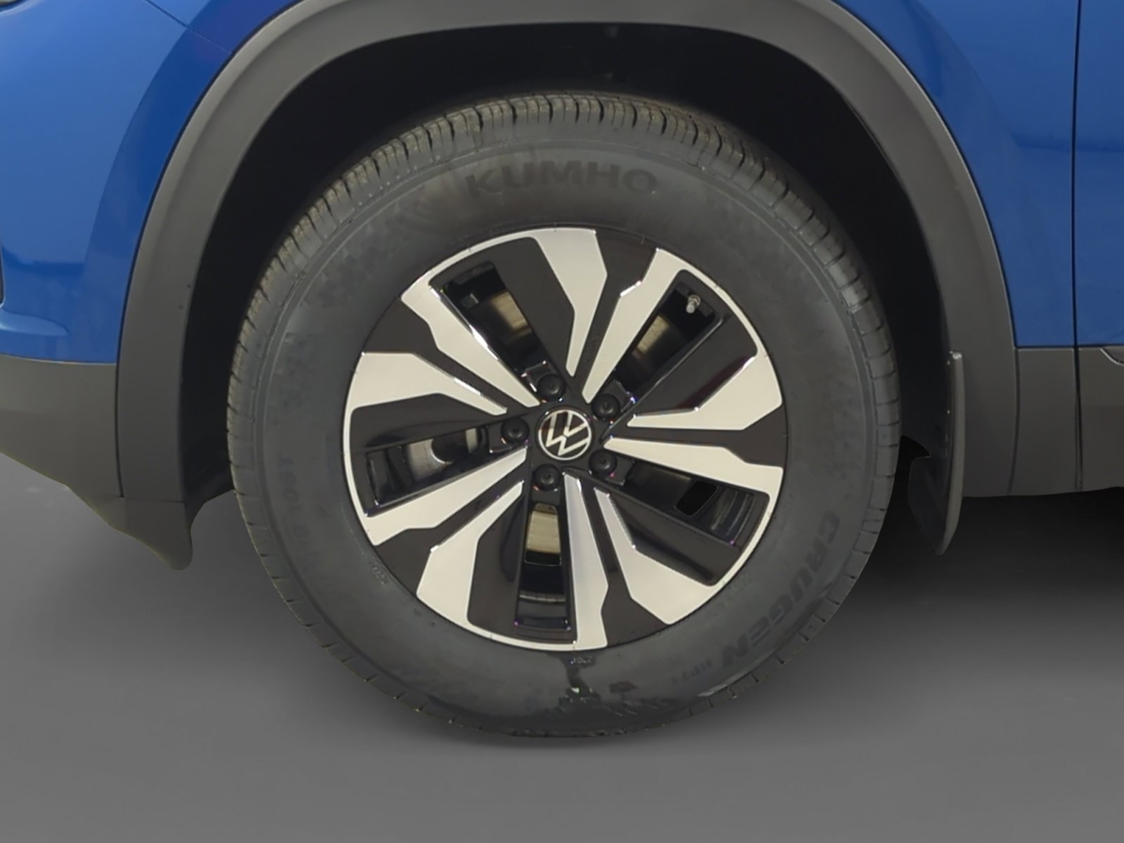 2025 Volkswagen Atlas Cross Sport SE photo 16