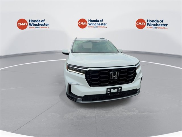 2025 Honda Pilot Touring photo 3
