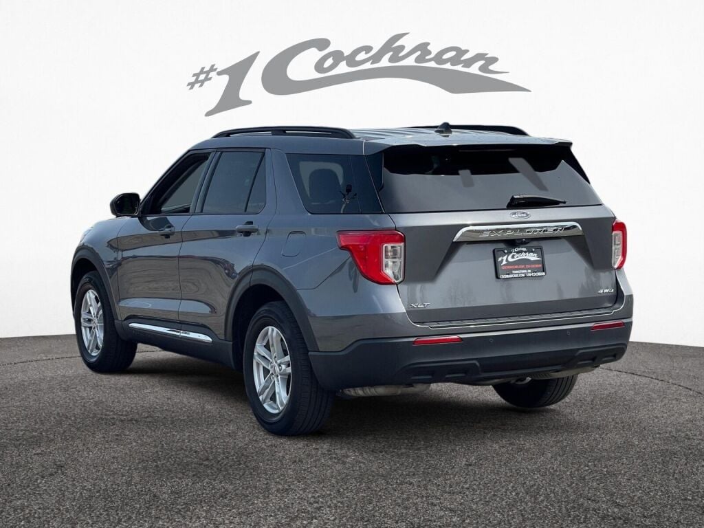 2022 Ford Explorer XLT photo 5