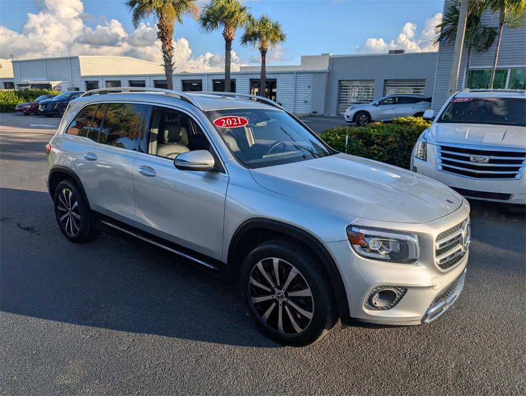 2021 Mercedes Benz GLB 250 photo 2