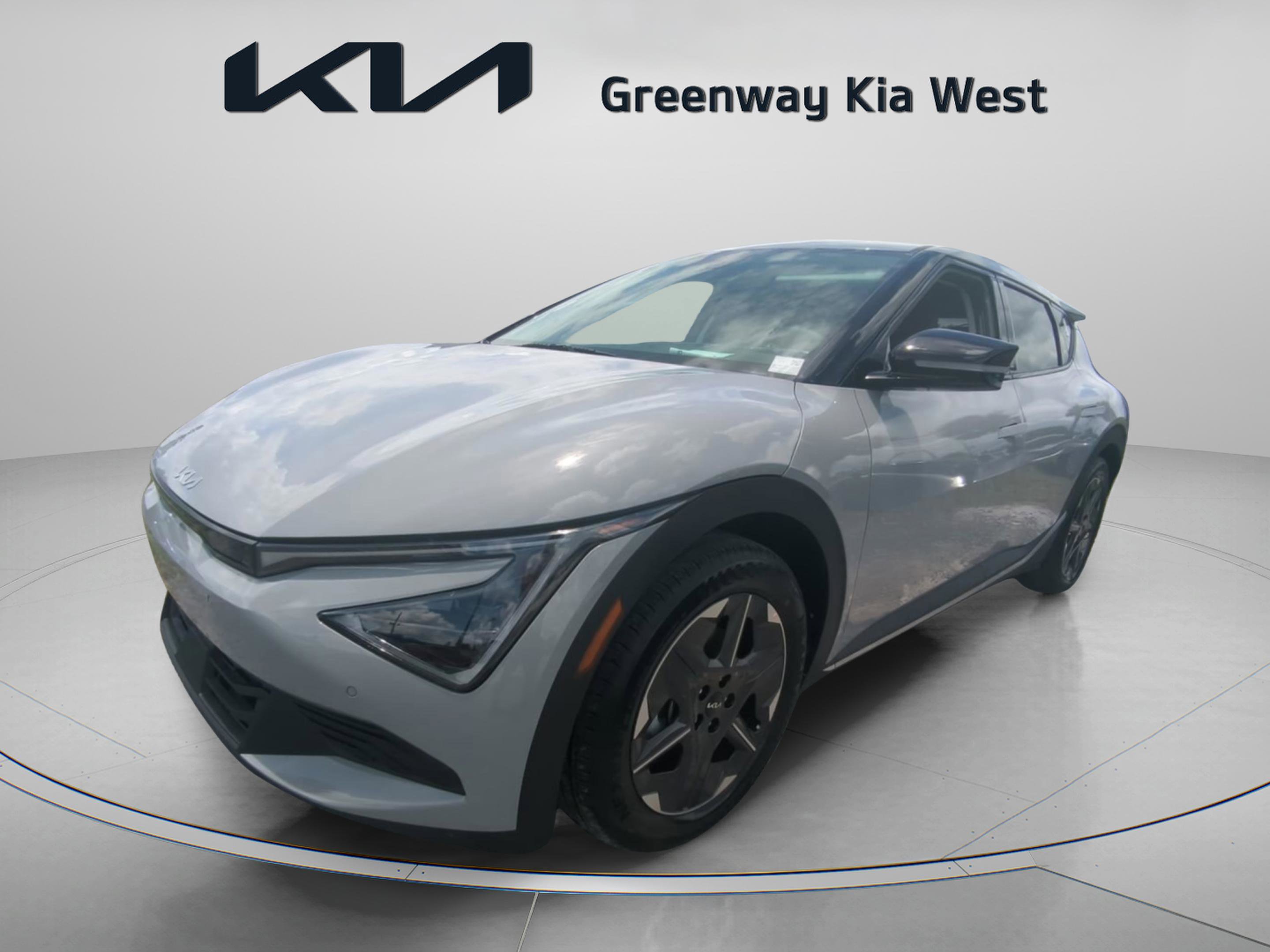 2025 Kia EV6 Light photo 3