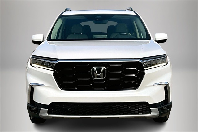 2023 Honda Pilot Elite photo 3