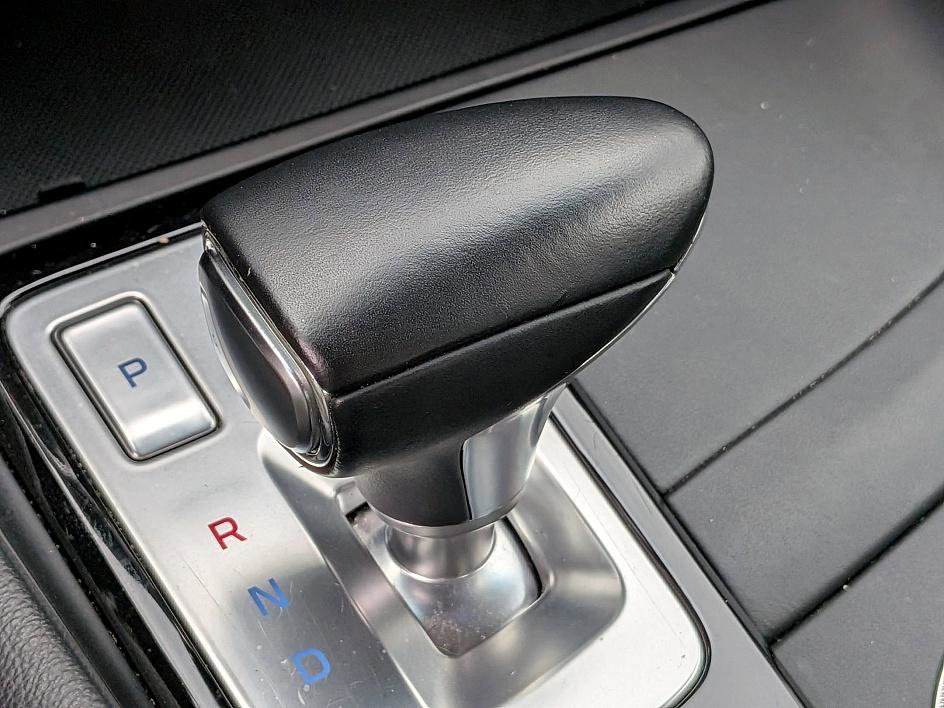 2023 Genesis G70 2.0T photo 24