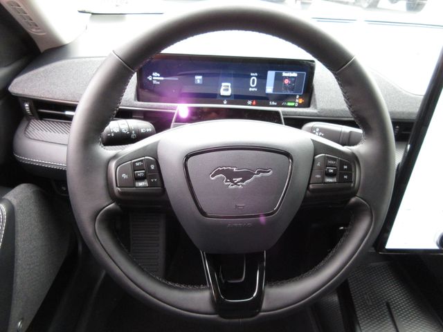 2025 Ford Mustang Mach-E Premium photo 13