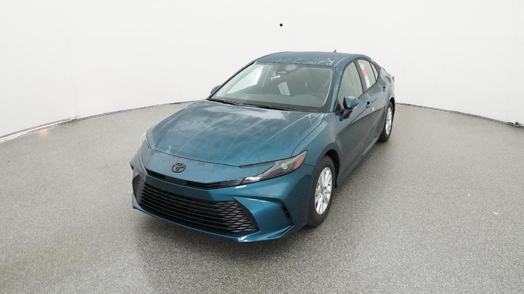 2026 Toyota Camry LE photo 5