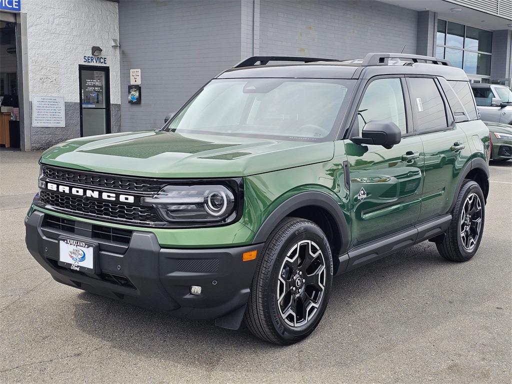2025 Ford Bronco Sport Outer Banks photo 3