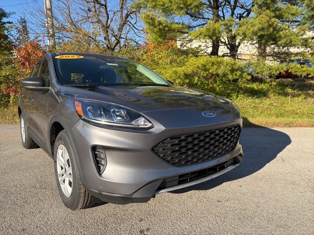 2022 Ford Escape S photo 2