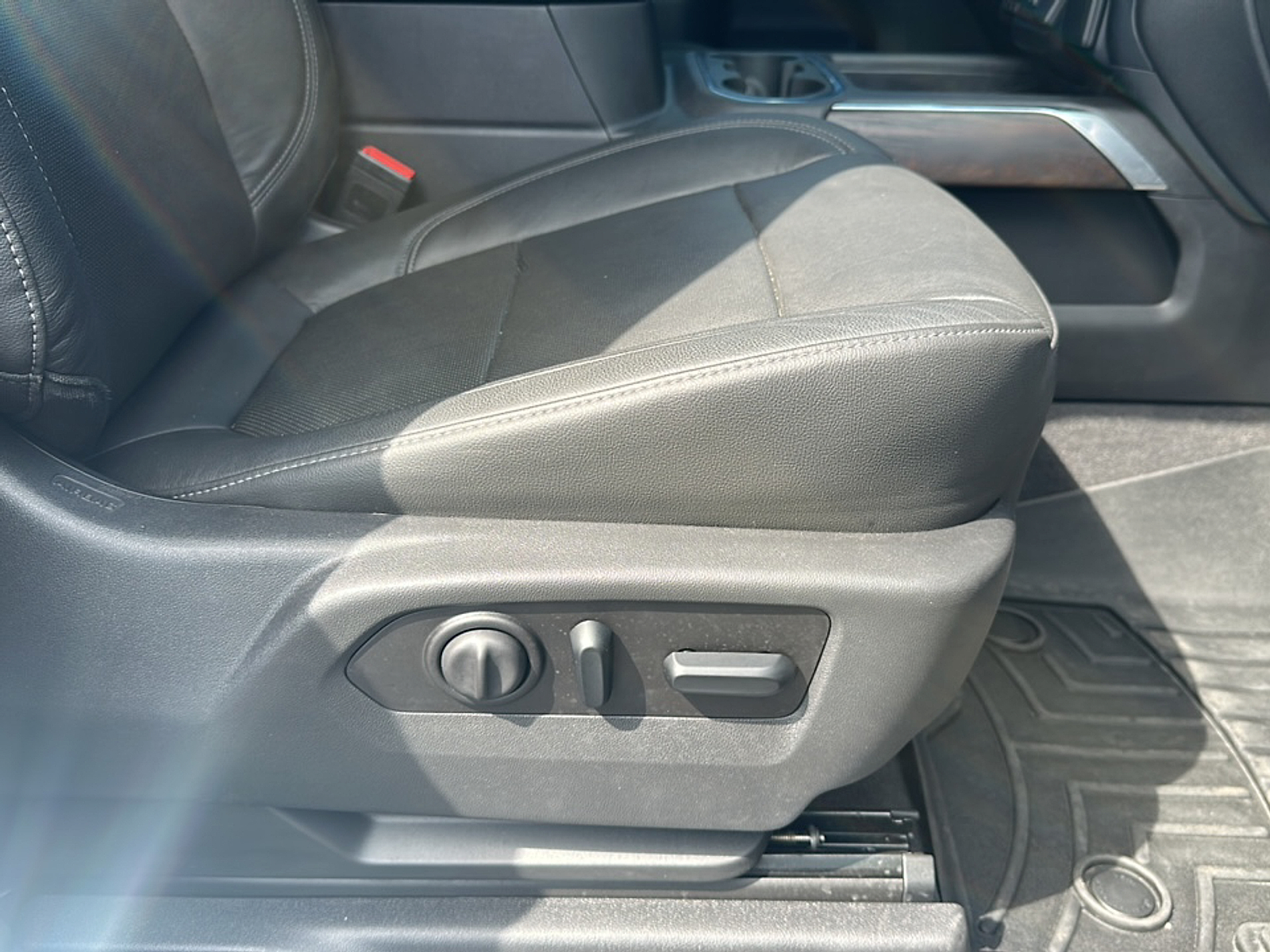 2020 Gmc Sierra 1500 SLT photo 8
