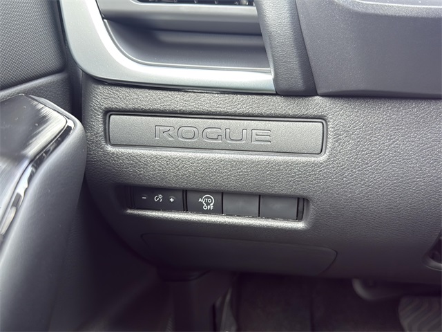2026 Nissan Rogue S photo 9