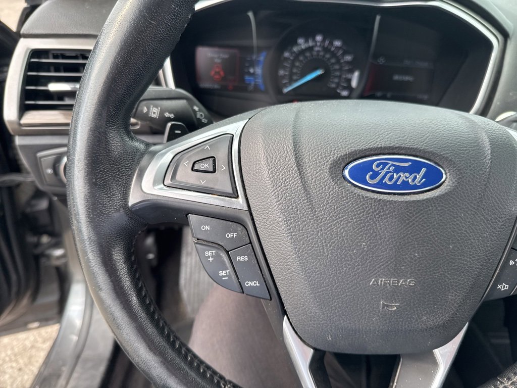 2017 Ford Fusion SE photo 54