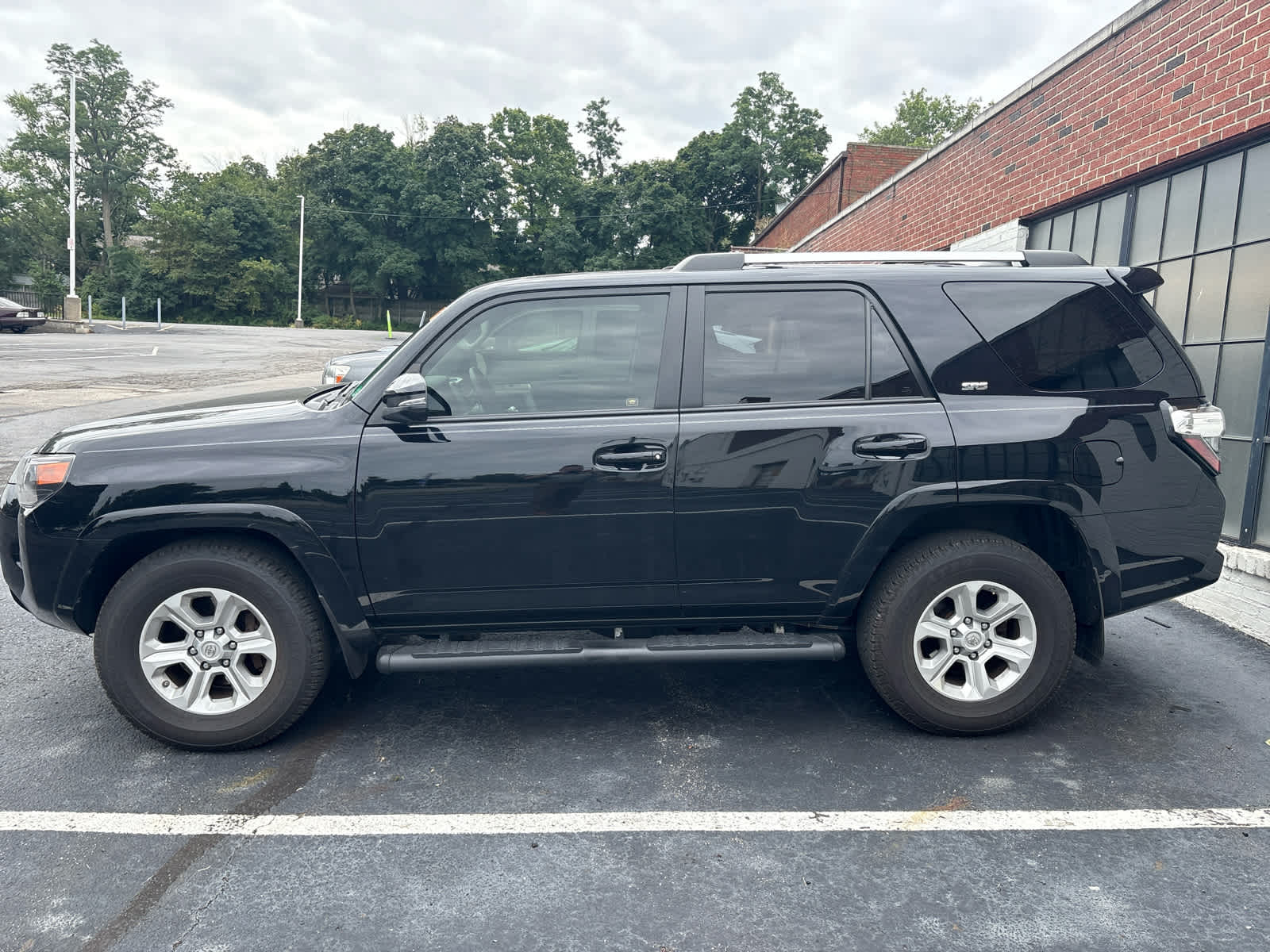 2021 Toyota 4Runner SR5 Premium photo 3