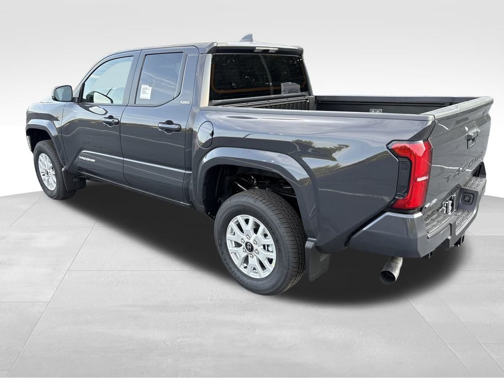 2025 Toyota Tacoma SR5 4x4 Double Cab photo 3