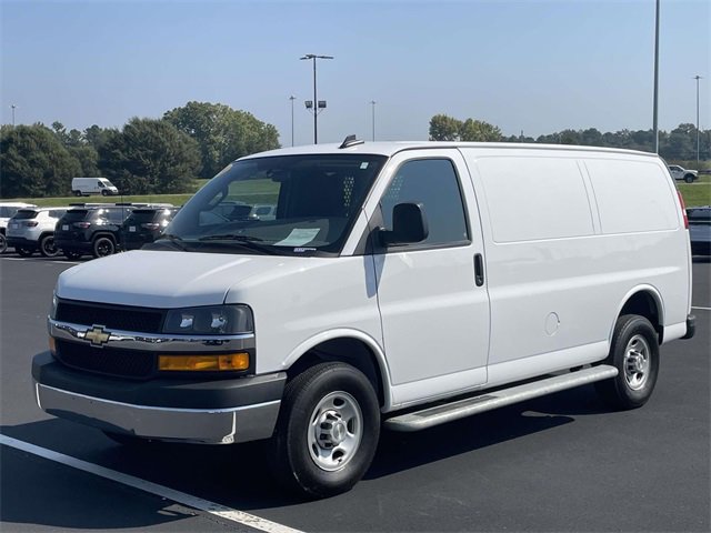 2024 Chevrolet Express 2500 Work Van photo 5