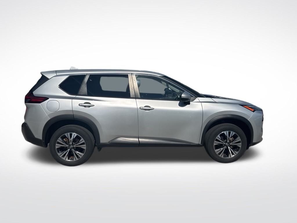 2023 Nissan Rogue SV photo 4