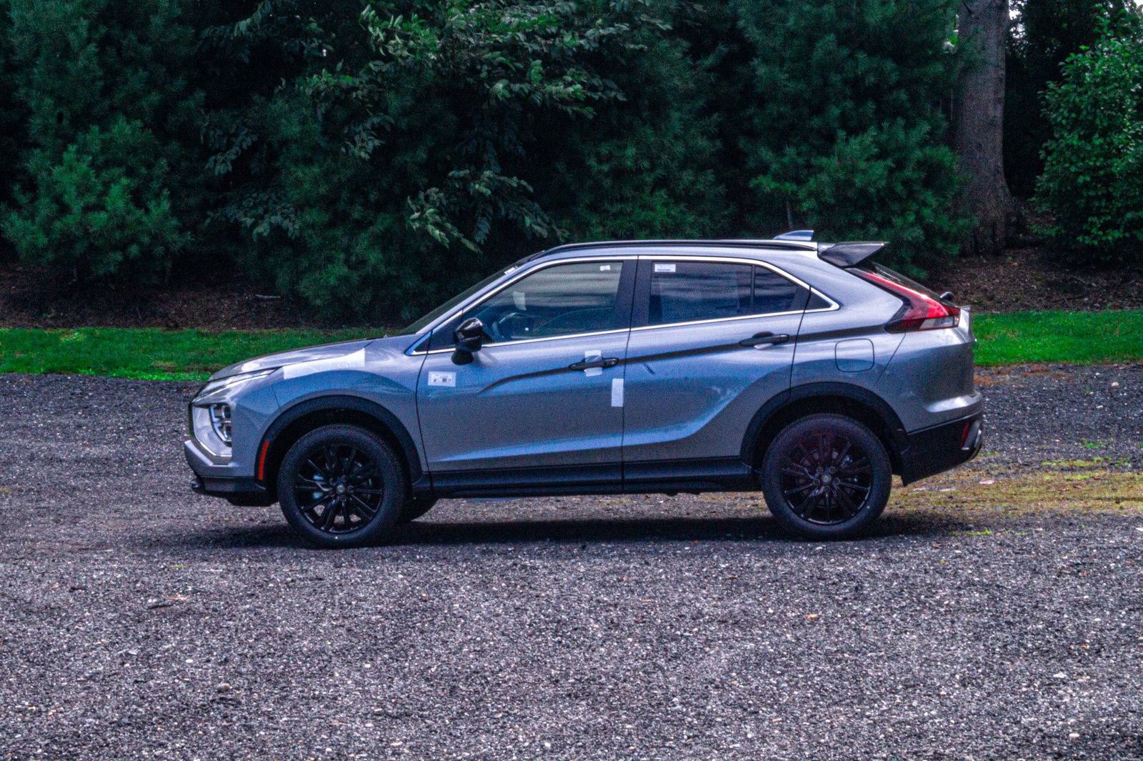 2025 Mitsubishi Eclipse Cross LE Ralliart photo 2